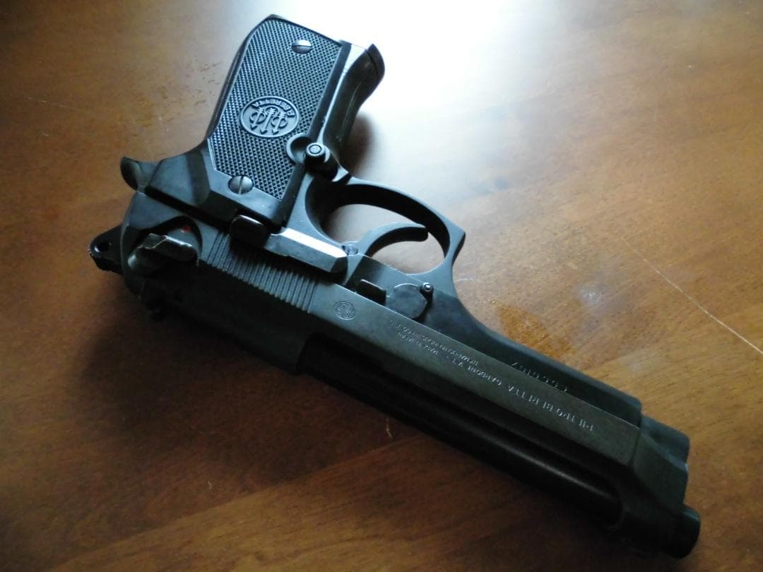 マルシン　ベレッタ９２F　MAXI　固定スライドガスガンプラスチック製