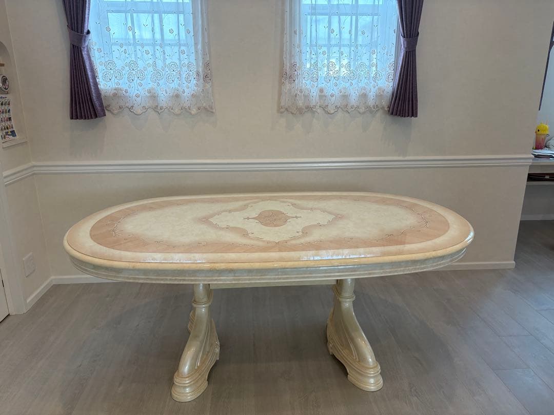 サルタレッリ社　ベルサイユシリーズダイニングテーブル