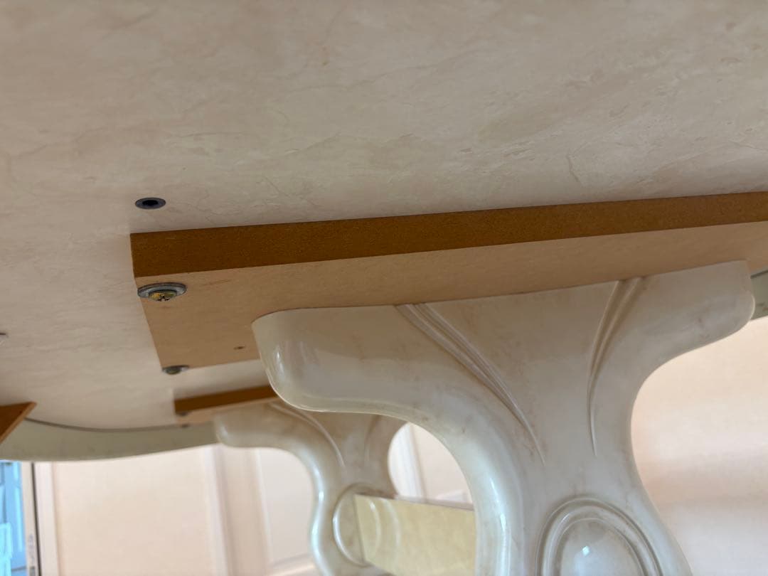 サルタレッリ社　ベルサイユシリーズダイニングテーブル