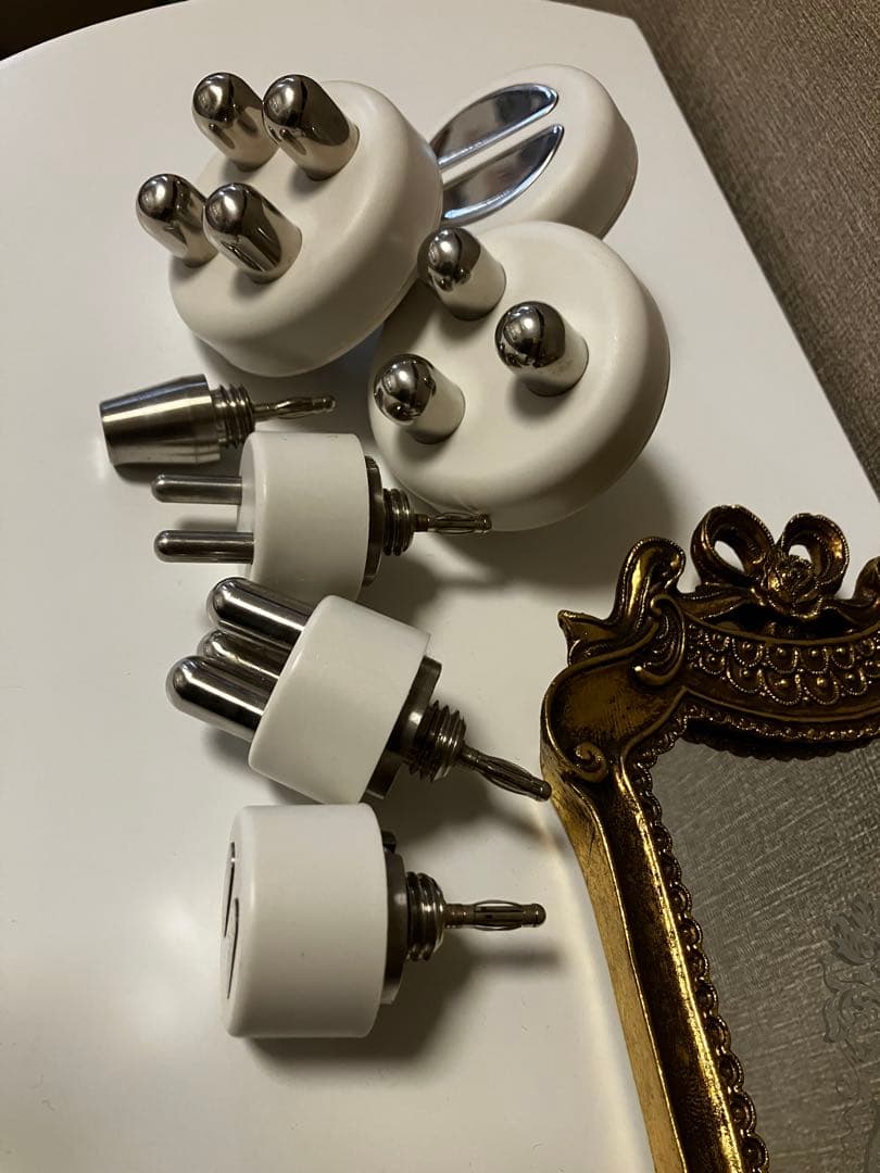 キャビスタープロ　業務用キャビテーション　ラジオ波　フェイス、ボディー二の腕に！