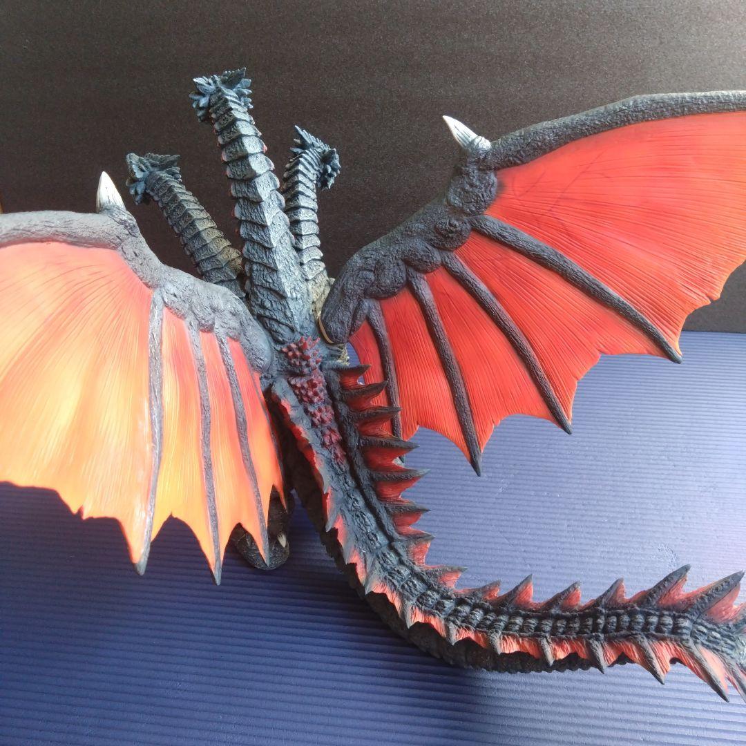 デスギドラ　フィギア