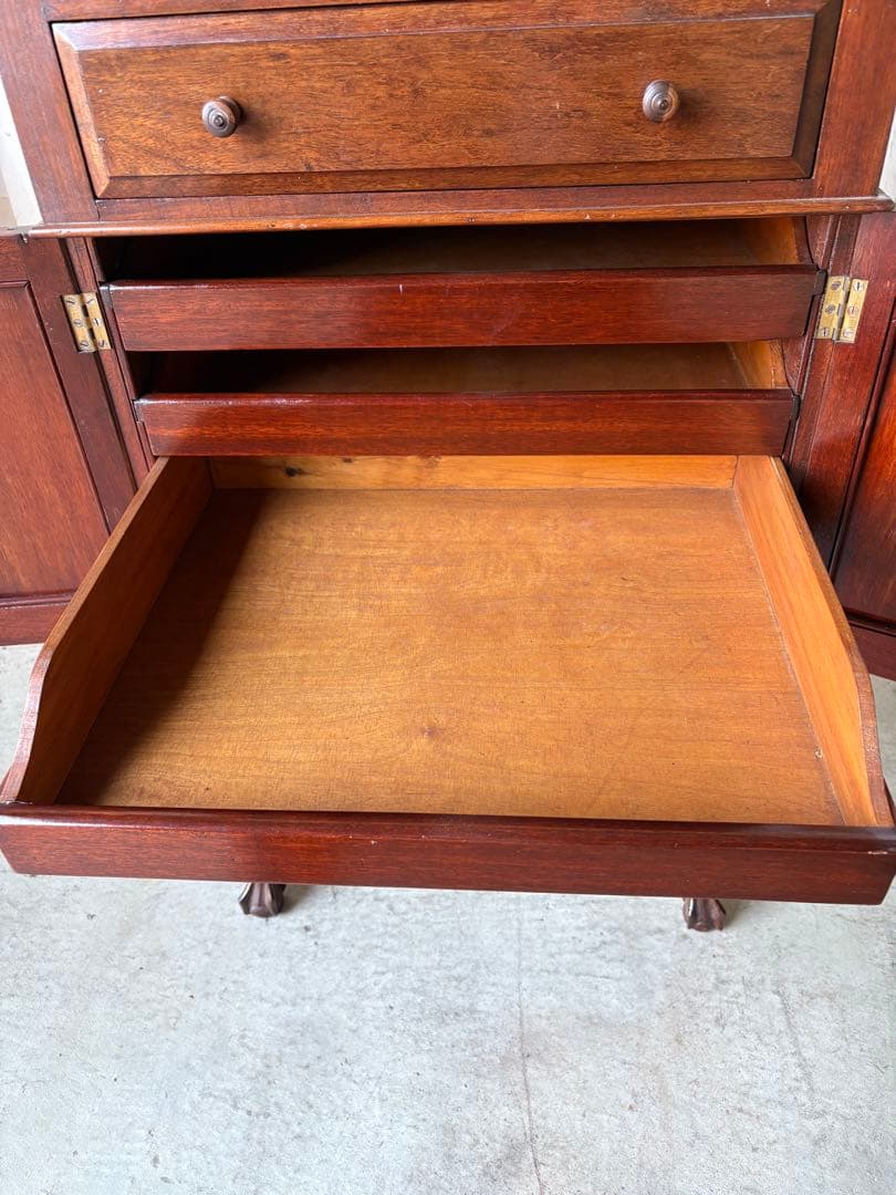 ミュージックキャビネット