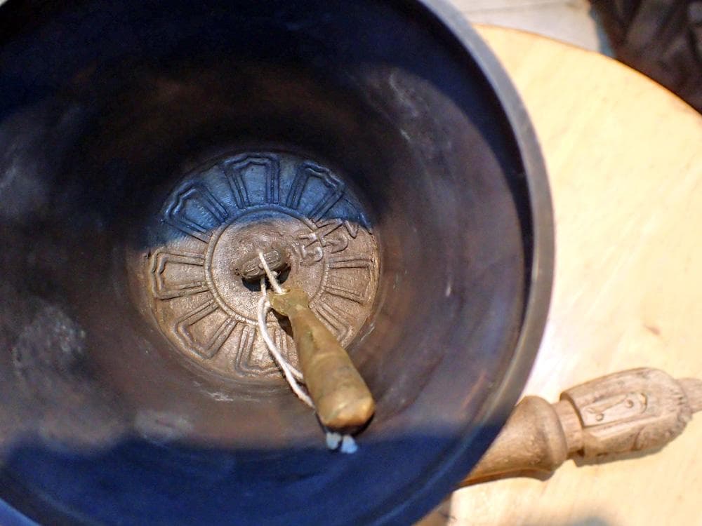 【風水】シンキングハンドベル (670g)