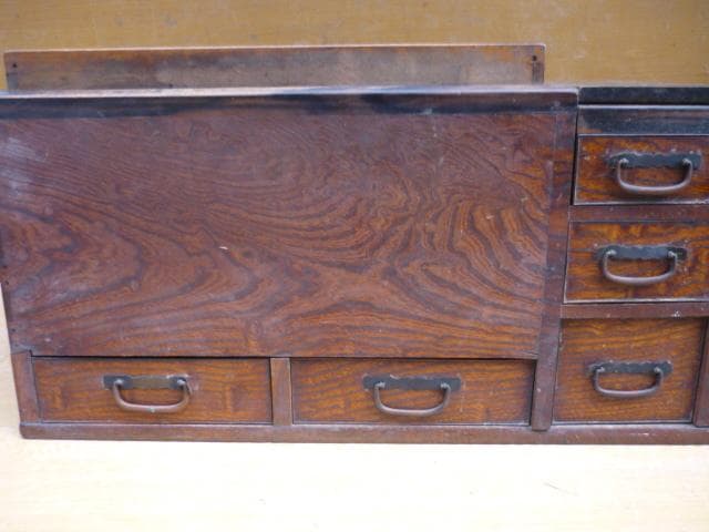 長火鉢　ケヤキ材　ひばし・灰ならし・五徳・猫板付き