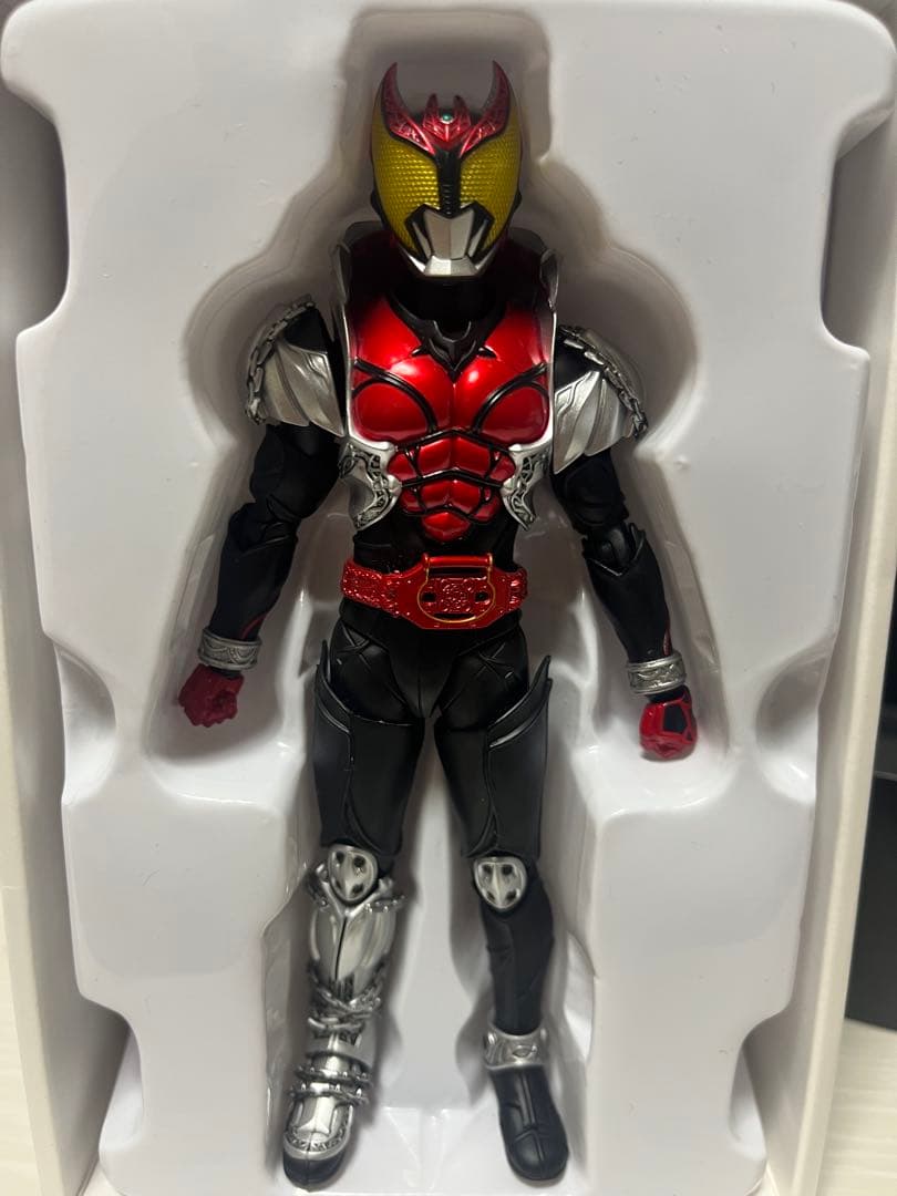 真骨彫製法S.H.Figuarts仮面ライダーキバキバフォーム