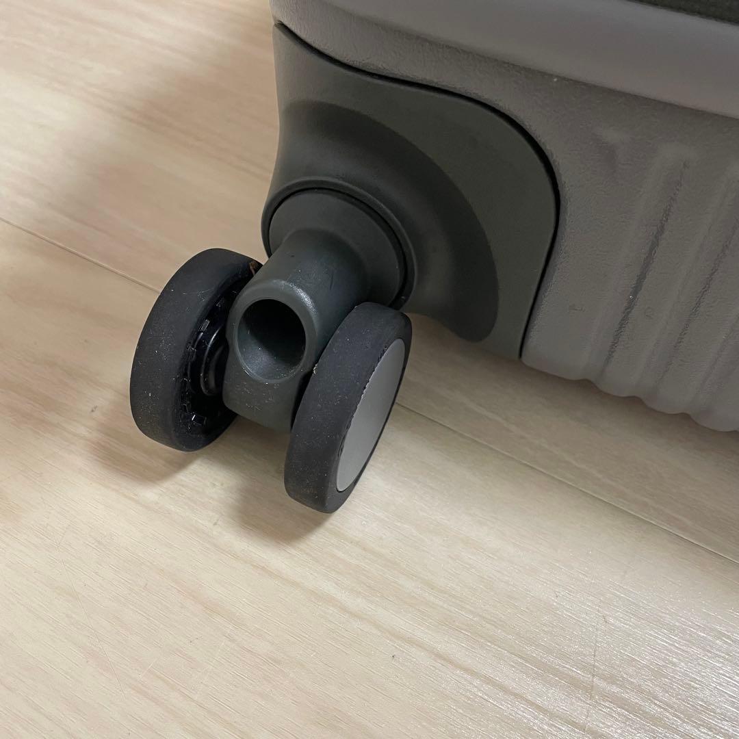 イノベータースーツケース　inv50 38ℓ 機内持ち込み