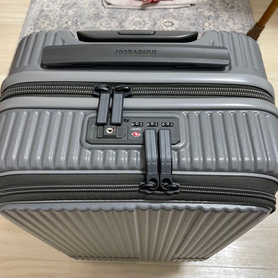 イノベータースーツケース　inv50 38ℓ 機内持ち込み