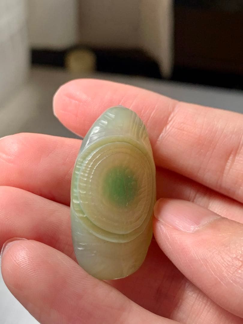 アラシャンゴビアゲート　蒙古瑪瑙　原石　水石　翡翠　オパール　根付　天珠 勾玉