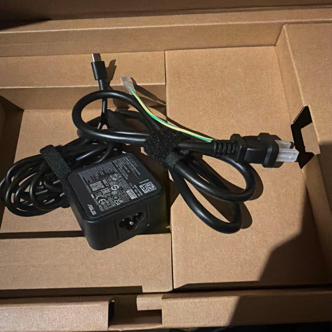 ASUS Chromebook CR1100PK 本体