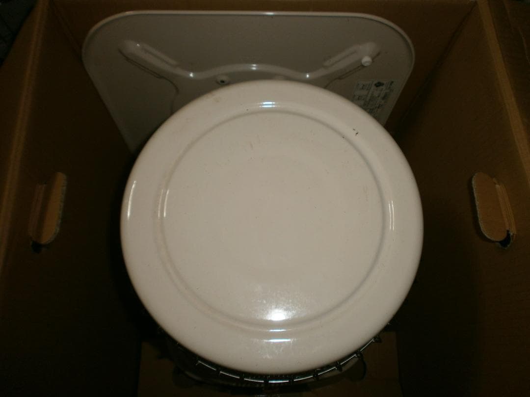 送料無料　　数回使用綺麗、コロナ SL-6６-19　 2019年