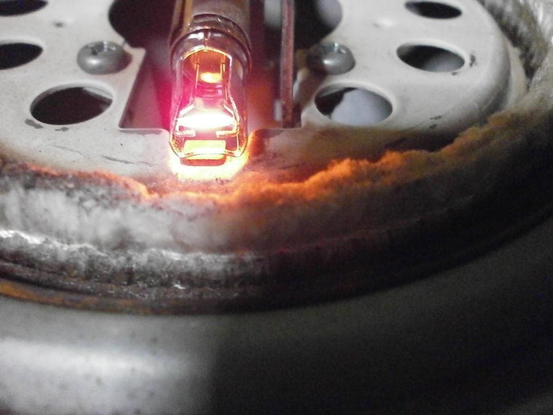 送料無料　　数回使用綺麗、コロナ SL-6６-19　 2019年