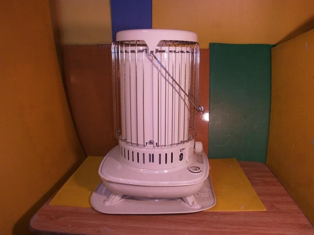 送料無料　　数回使用綺麗、コロナ SL-6６-19　 2019年