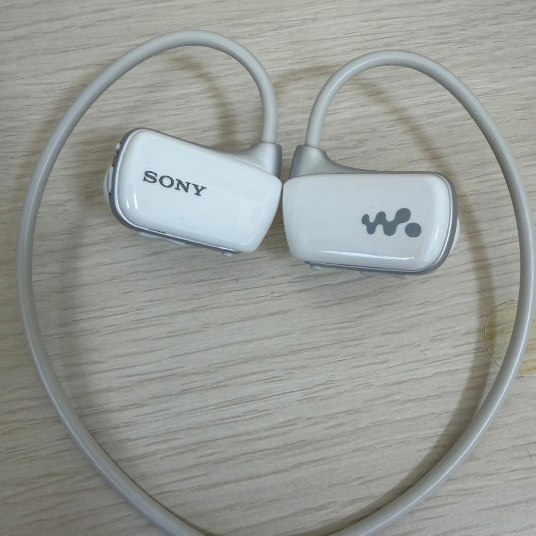 SONYウォークマンヘッドホン一体型 NWD-W273／W美品