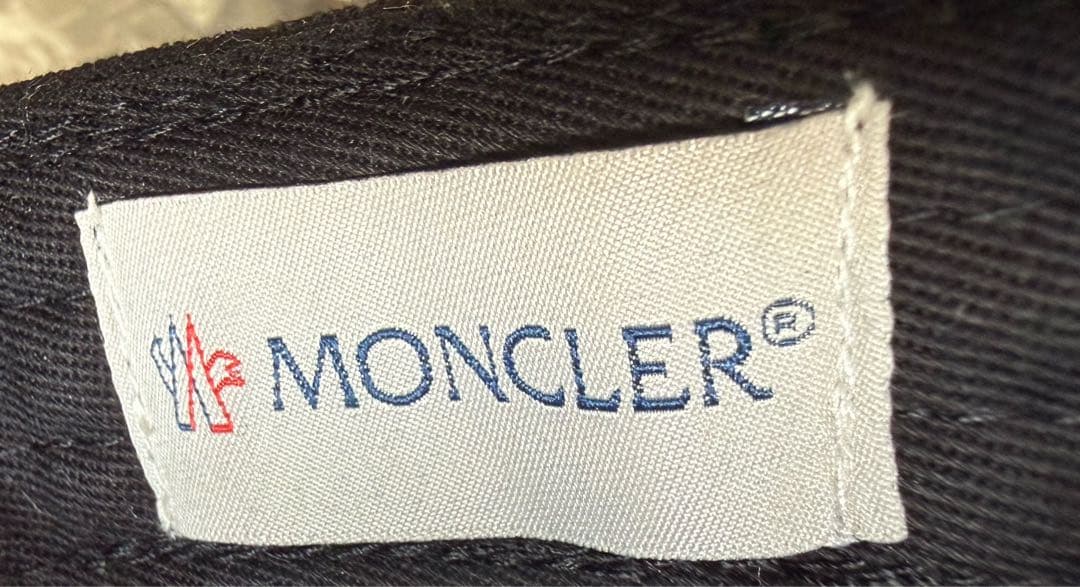 2*6様 ⭐︎新品同様⭐︎正規店購入⭐︎Moncler モンクレール ロゴ キャ