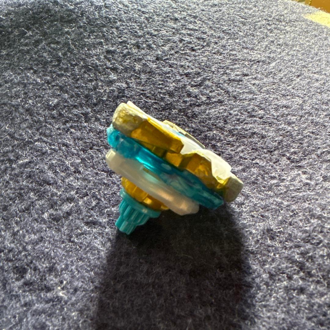 ベイブレードxワルキューレボルト