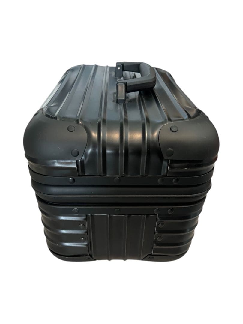 RIMOWA リモワ　トパーズ　ステルスビューティーケース　11L 黒