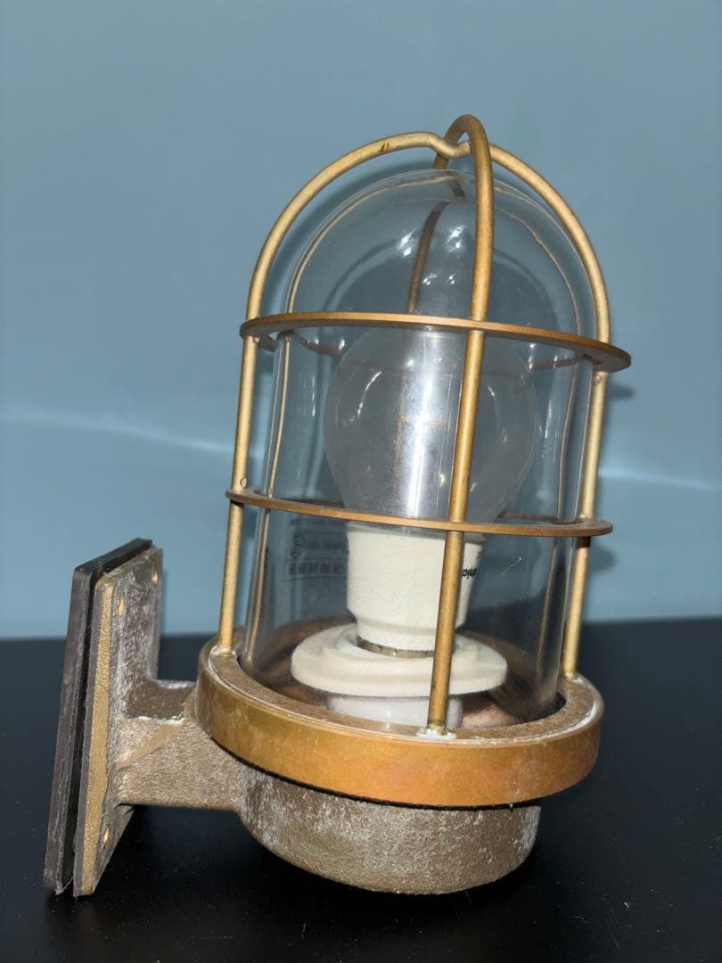 中古　松本船舶　マリンランプ　2号フランジ(ゴールド) 真鍮　LED電球付き　①