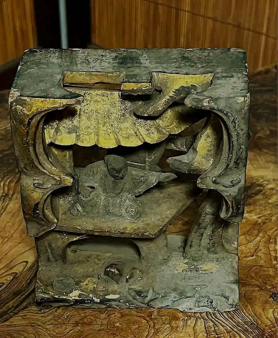 仏教美術 神社仏閣 欄間 残欠 装飾部品 希少 金彩 飾り木彫り