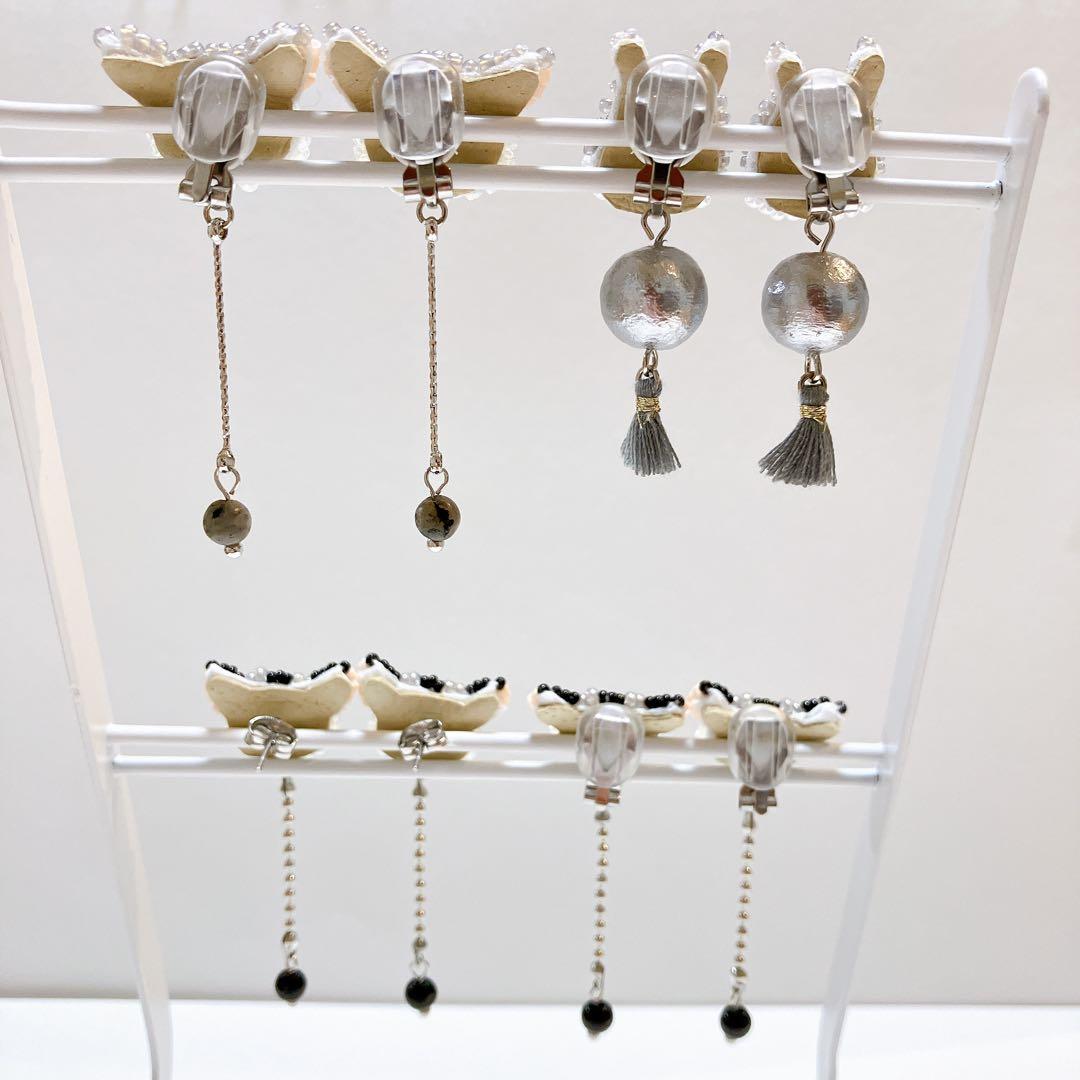 専用★ビーズ刺繍ピアス　ハンドメイドピアス　動物モチーフ　アニマルピアス