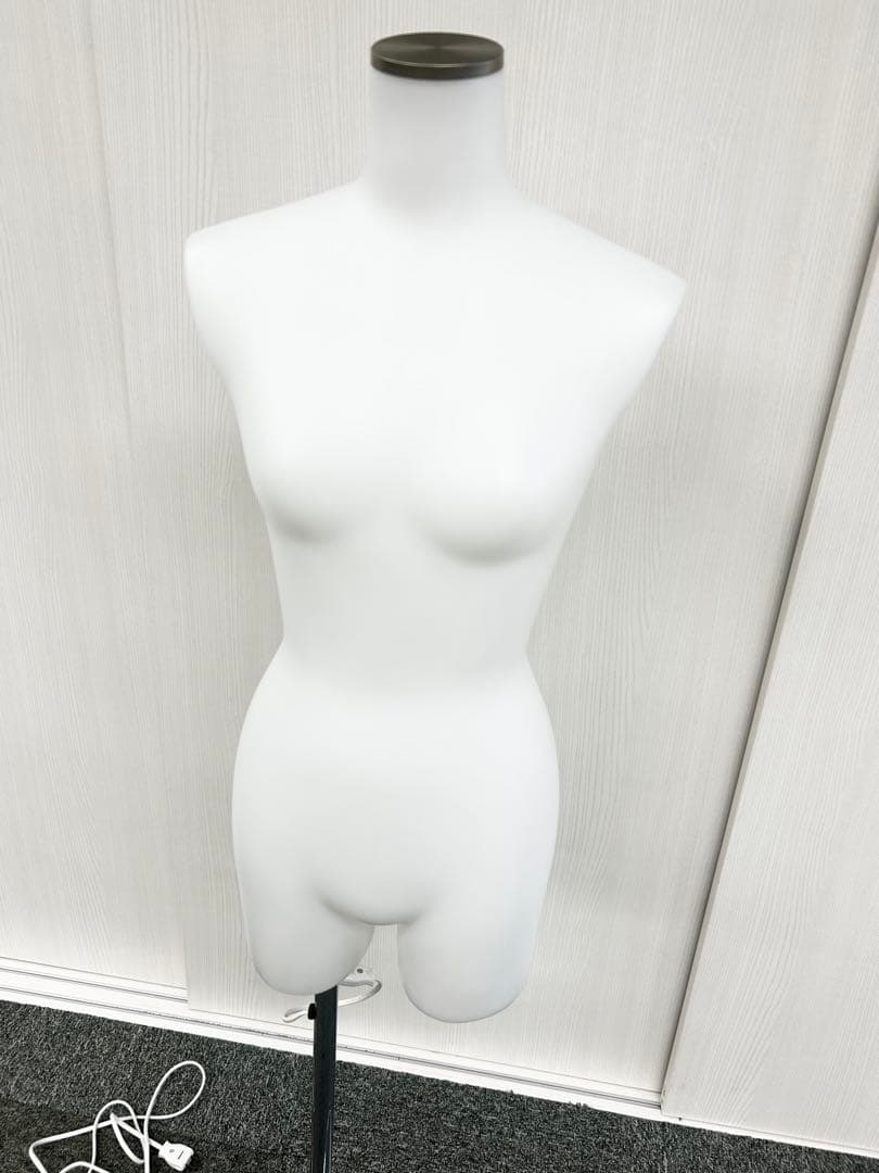 【超美品】 婦人トルソー 内照式 LED ベースあり 9号