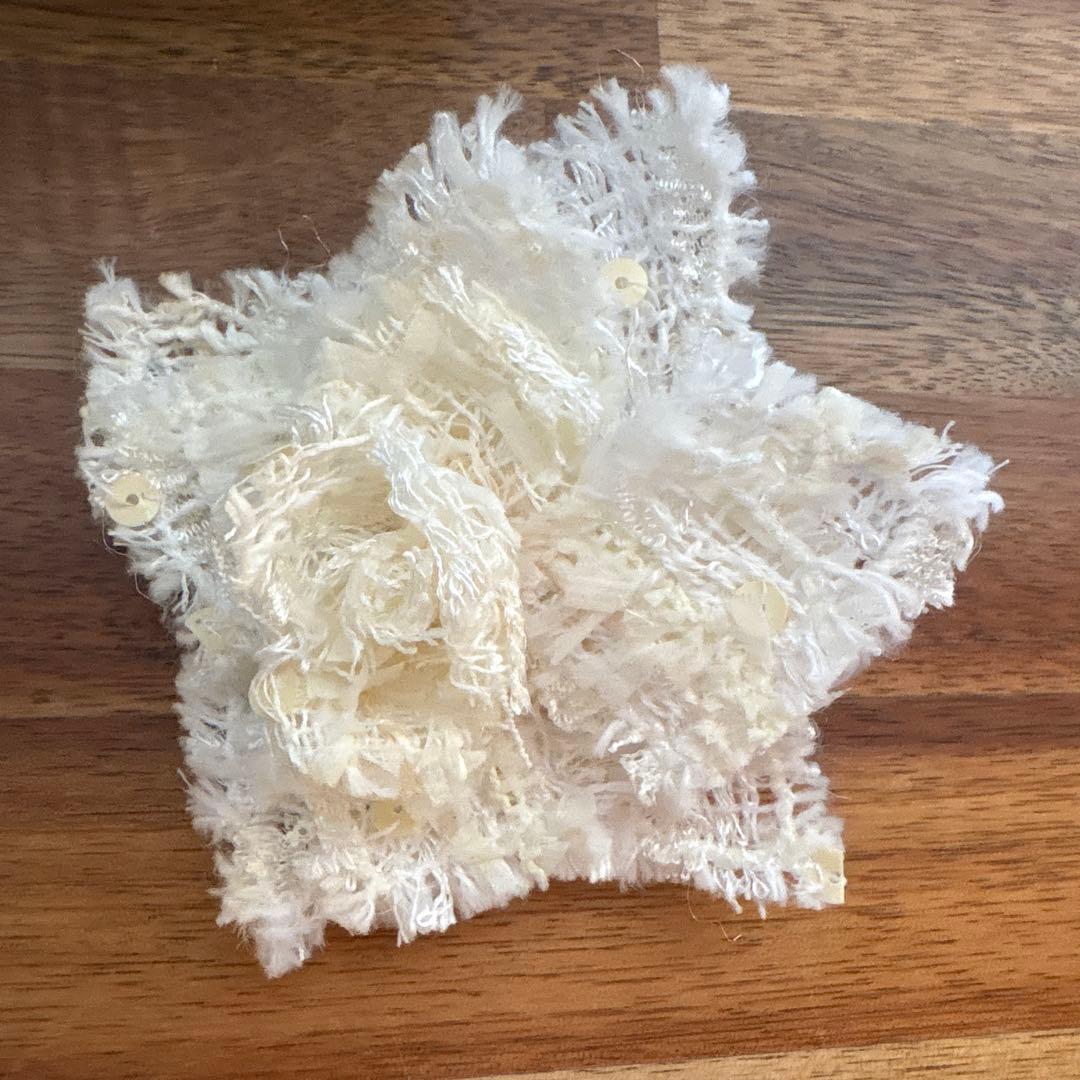 CHANEL ホワイト フラワーコサージュ　卒業式　入学式に