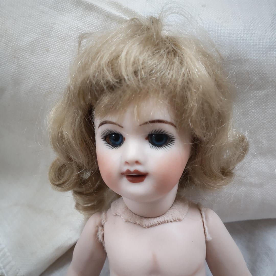 SFBJ　ドール　アンティーク風　ミニョネット