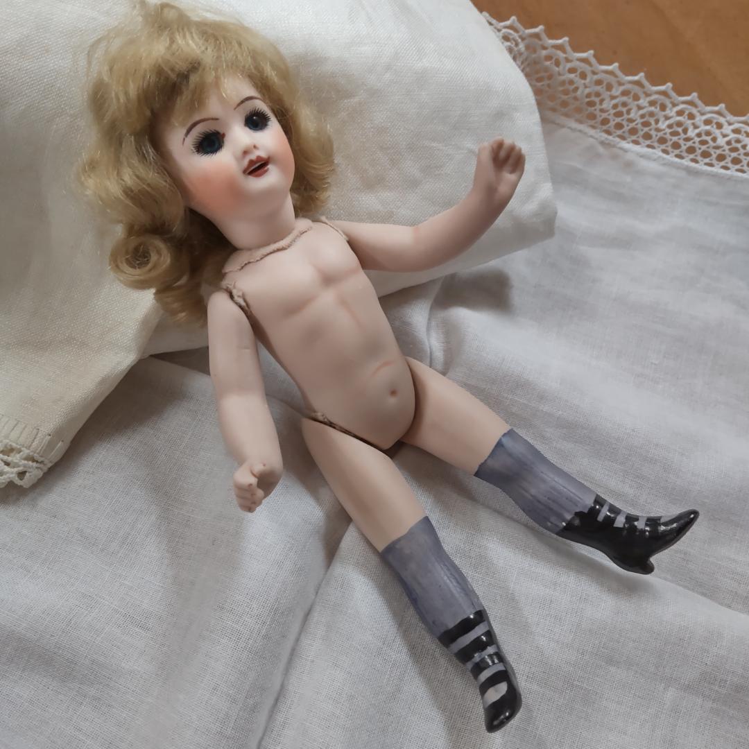 SFBJ　ドール　アンティーク風　ミニョネット