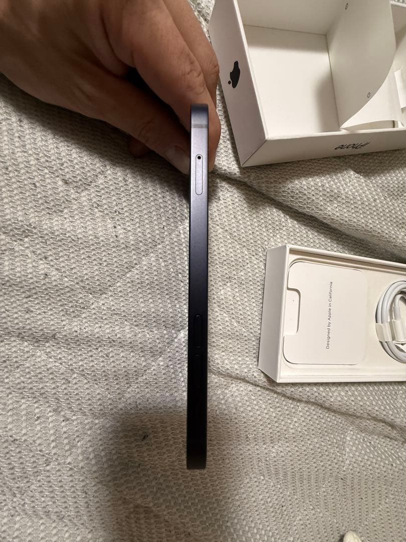 Apple iPhone 12本体　黒色　即購入OK バッテリー残量100%