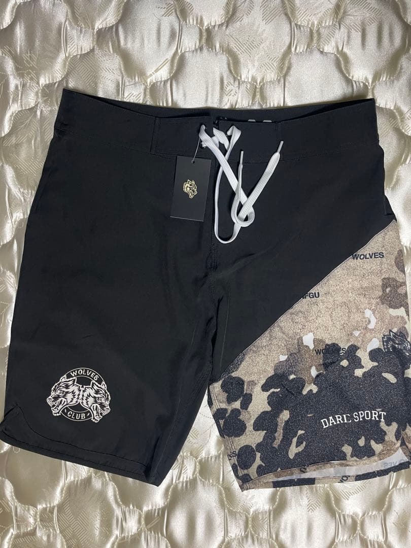 ダルクスポーツ サーフパンツ　30インチ　新品未使用タグ付き