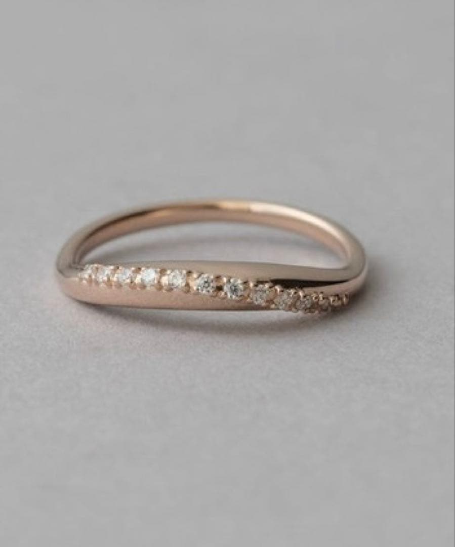 ete ビジュークレセントムーンリング