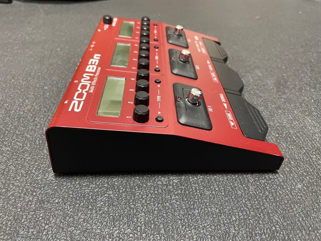 ZOOM B3n マルチエフェクトプロセッサー