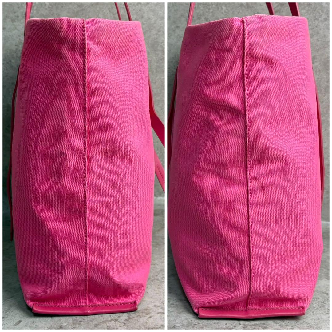 ✨希少品✨ ミュウミュウ トートバッグ 現行 デカロゴ A4収納 ピンク色