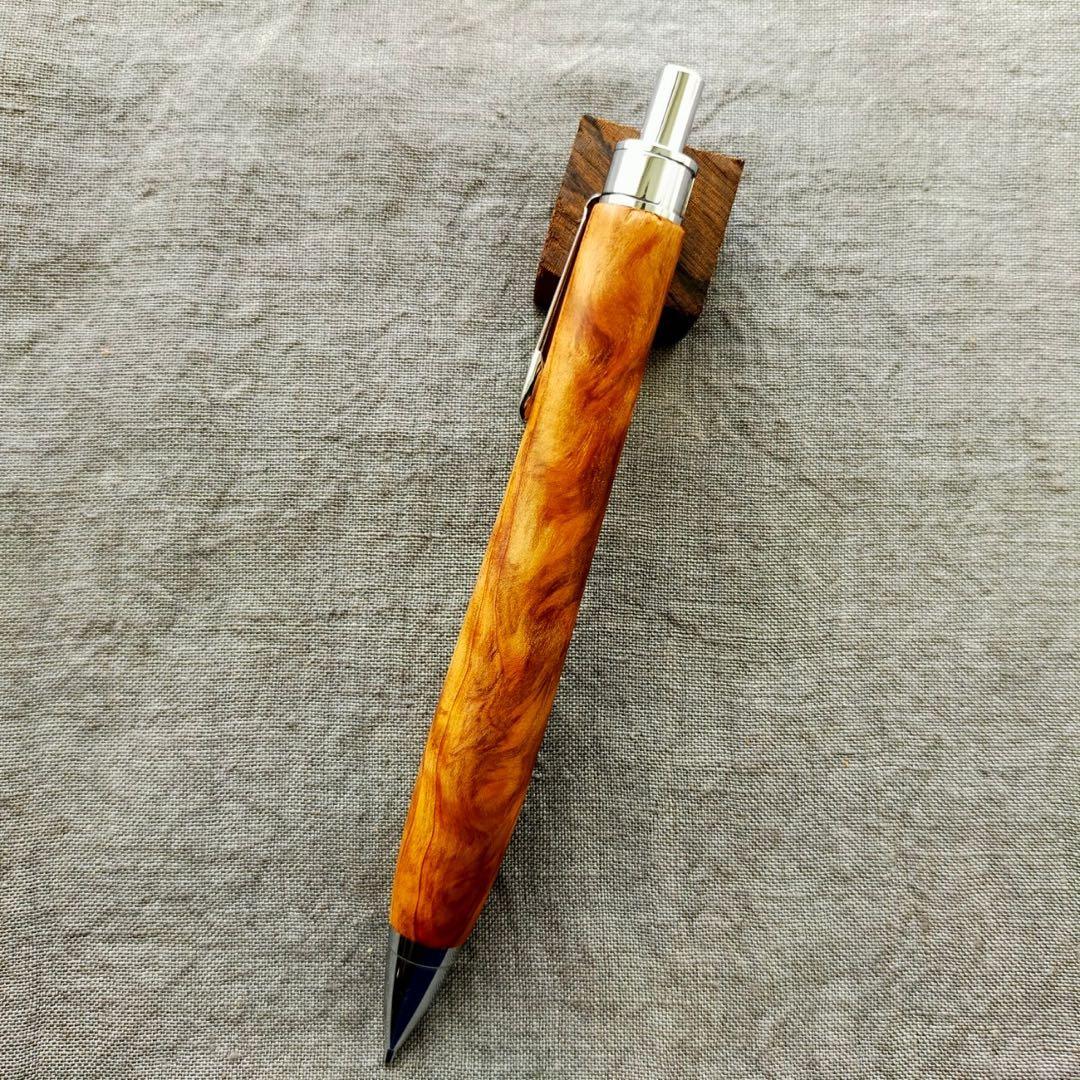 ハンドメイド　木軸シャープぺン　杉　油杢　0.5mm　ウッドペン