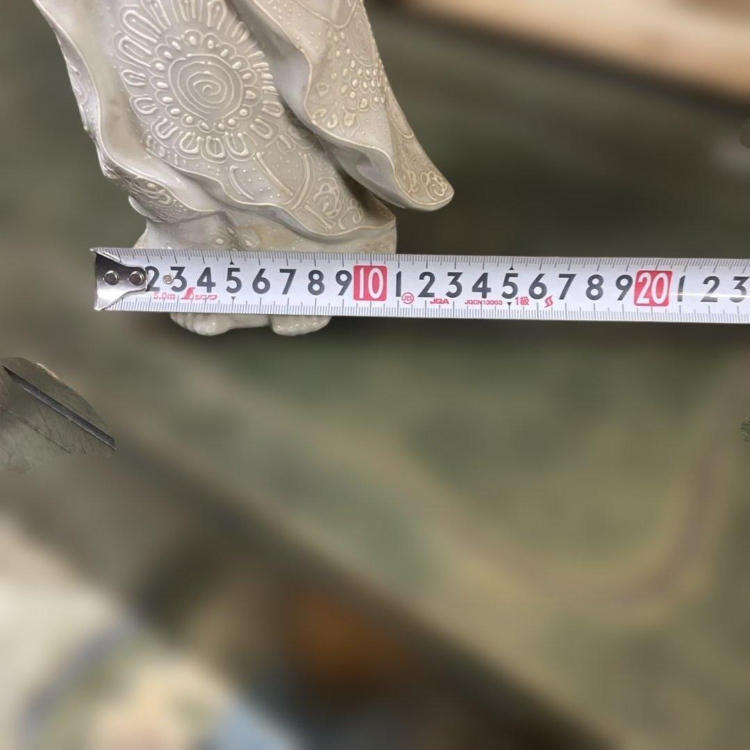 九谷焼白絵付け金彩観音　石川県 日本美術　骨董品　アンティーク