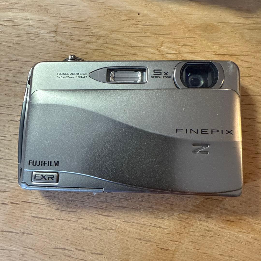 FINEPIX Z700EXR FUJIFILM シルバー