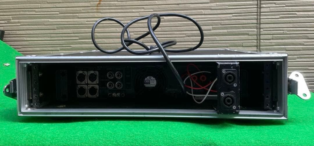 アキュフェーズ pro-2 業務用パワーアンプ ハードケース付 動作品