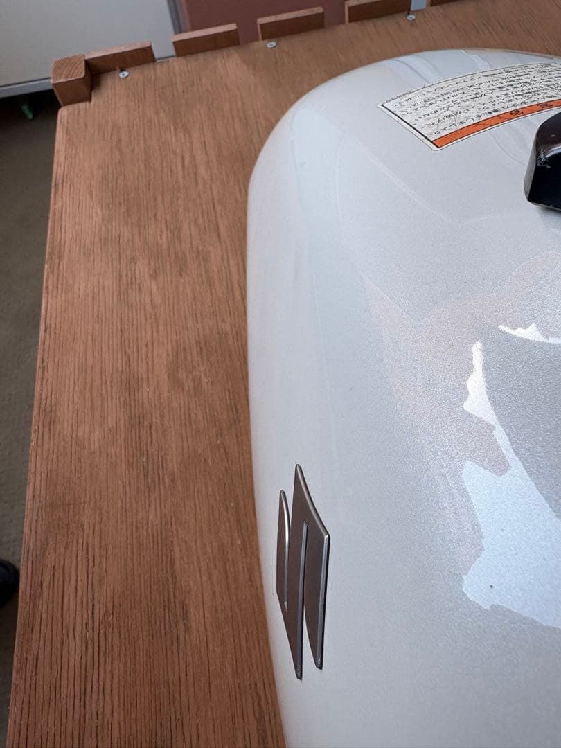 グラストラッカー　燃料タンク