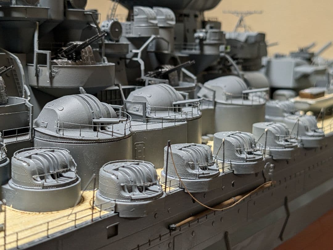 戦艦大和モノクローム1/200　完成品　アクリルケース付き