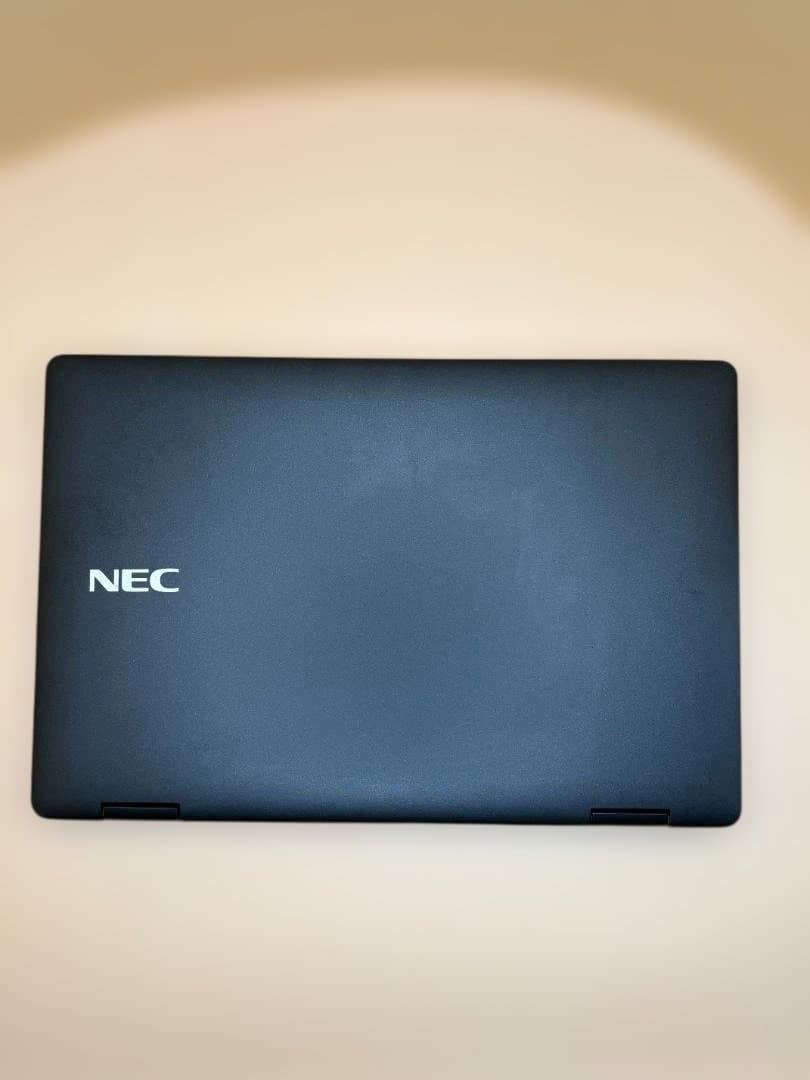 美品 NEC 軽量ノートPC 第10世代i5 8GB SSD256GB カメラ付