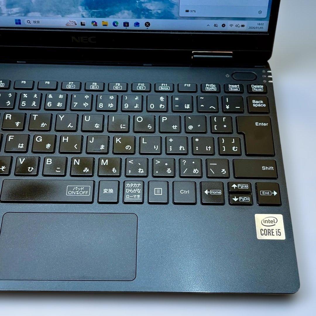 美品 NEC 軽量ノートPC 第10世代i5 8GB SSD256GB カメラ付