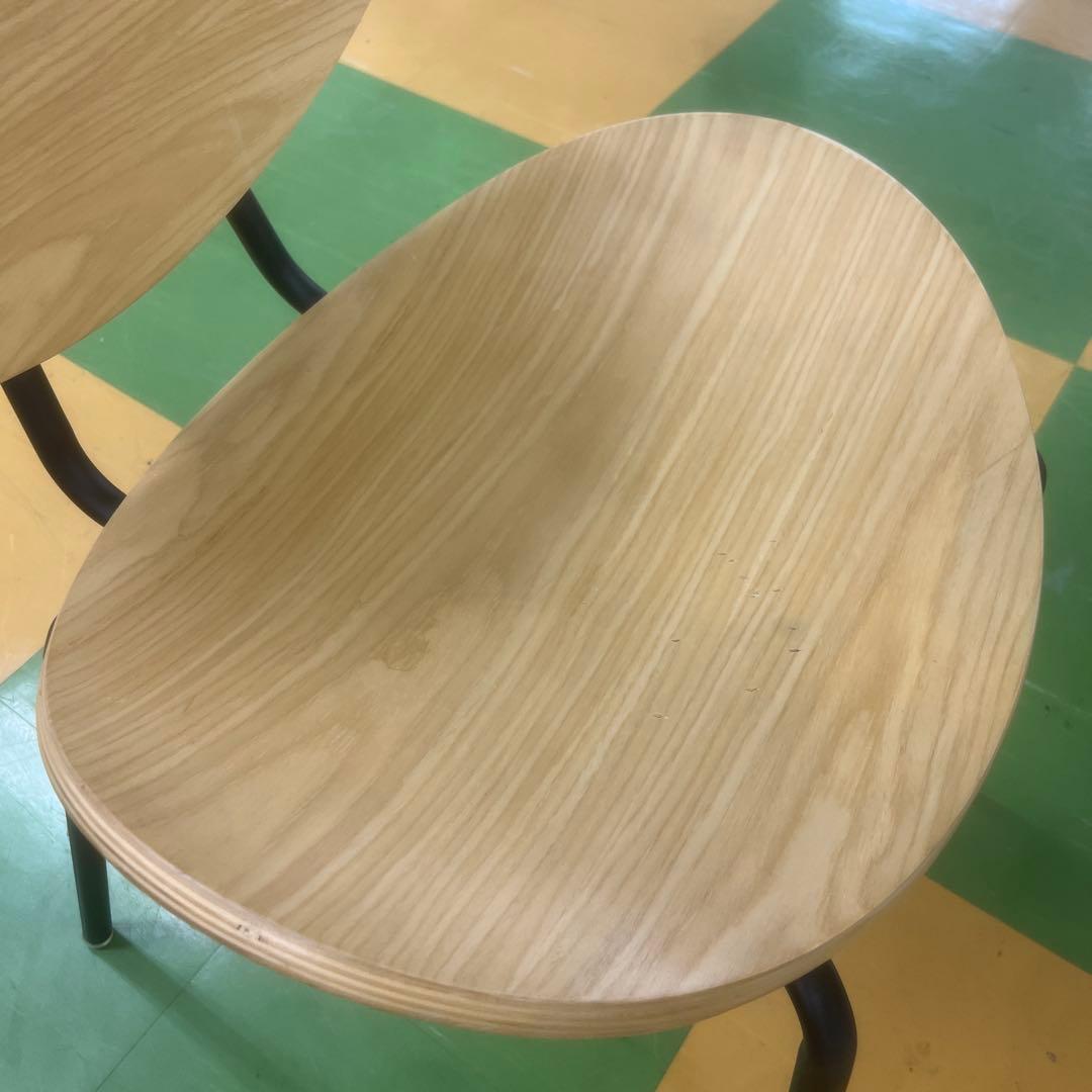 105 KANADEMONO 円形木製ダイニングテーブル