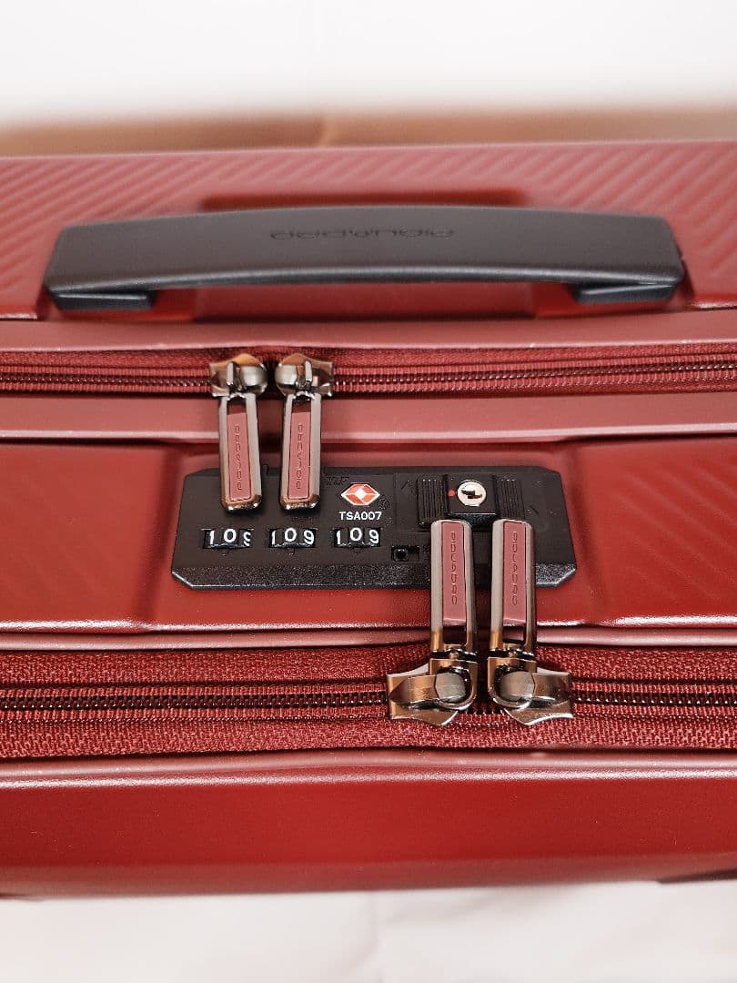 【新品・未使用】PIQUADRO キャリーケース