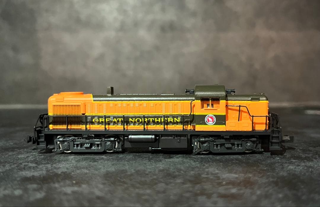 Nゲージ ユニオン・パシフィック鉄道とグレート・ノーザン鉄道のディーゼル機関車