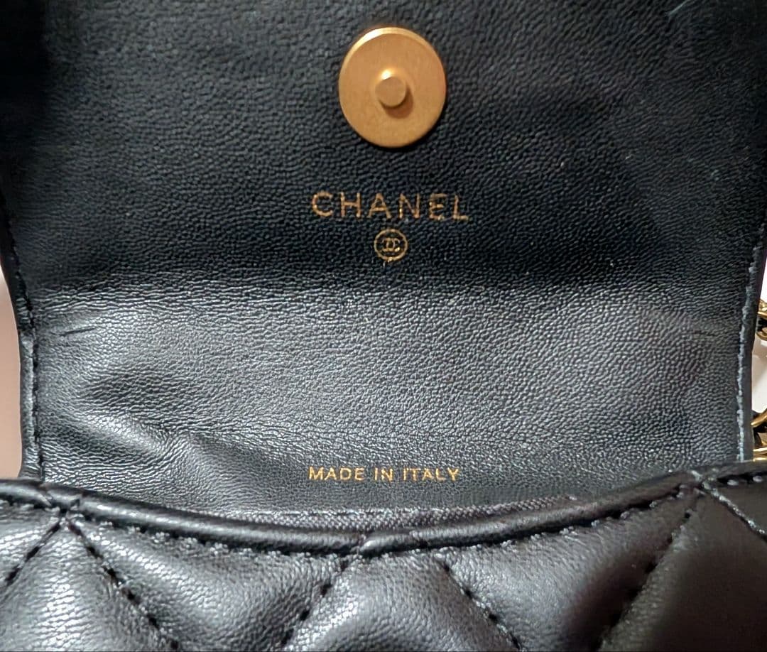 CHANEL ブラックキルティングチェーンショルダーバッグ❦ミニマトラッセ