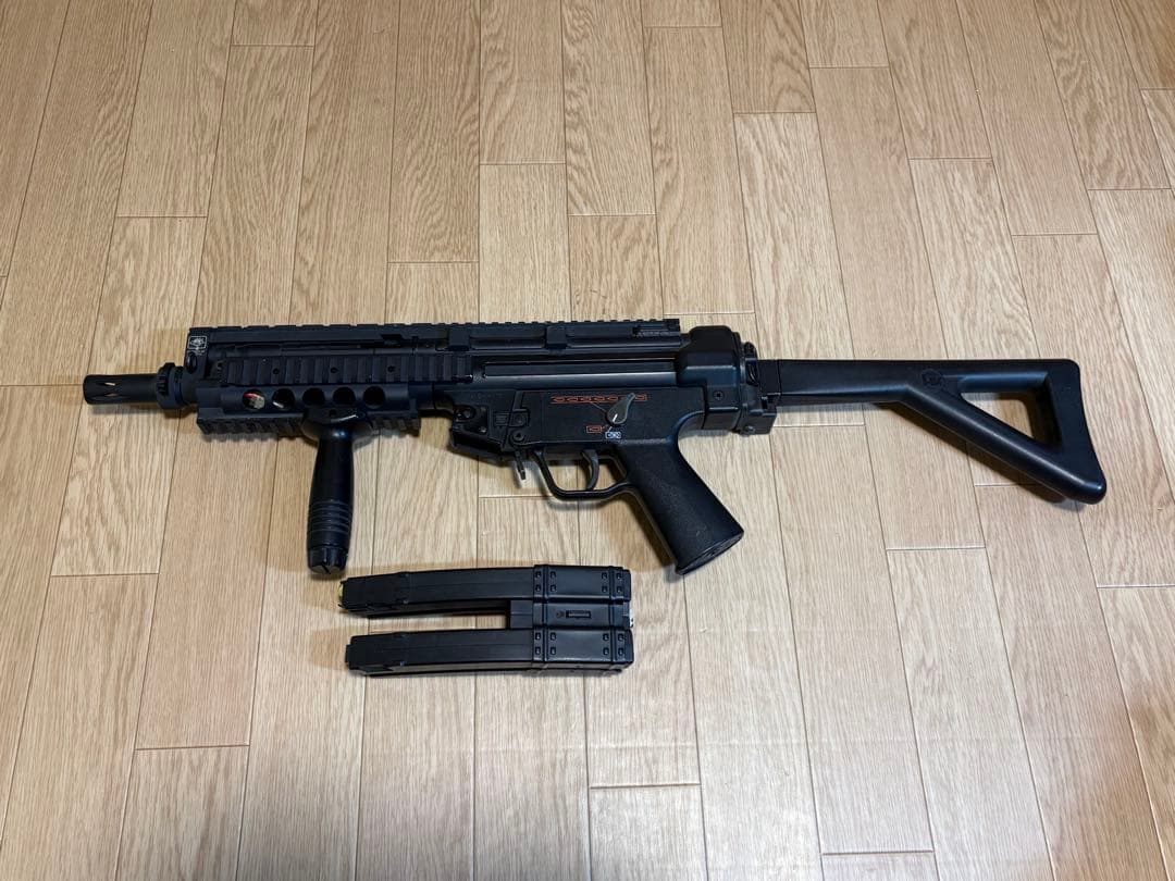 東京マルイ　スタンダード電動ガン mp5 多弾マガジン付き