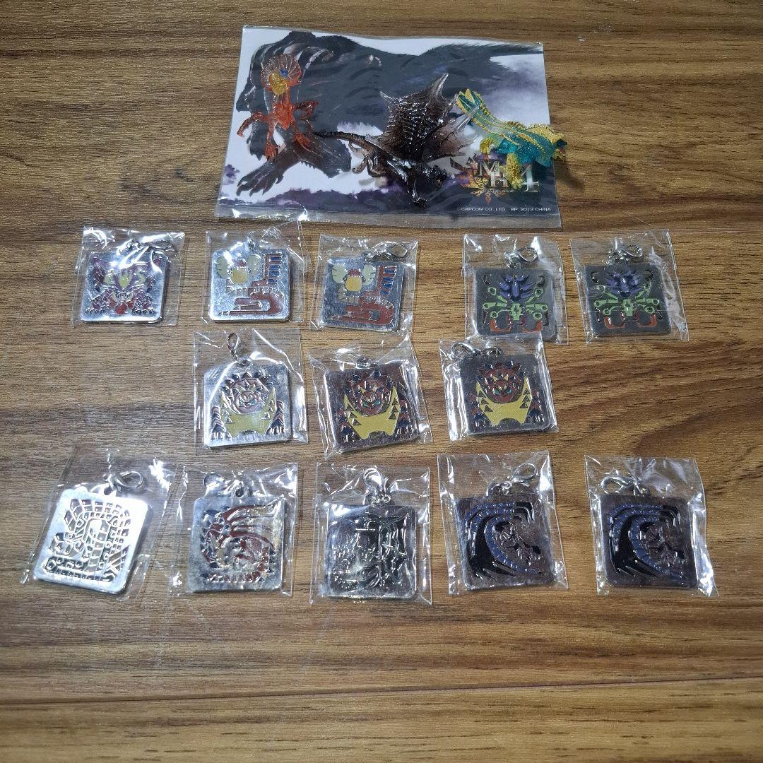 モンスターハンターMONSTERHUNTER　メタルチャームキーホルダーフィギア