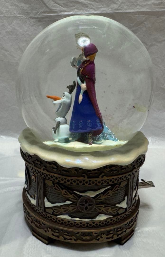 ディズニーストア アナと雪の女王 オルゴール付きスノーグローブ