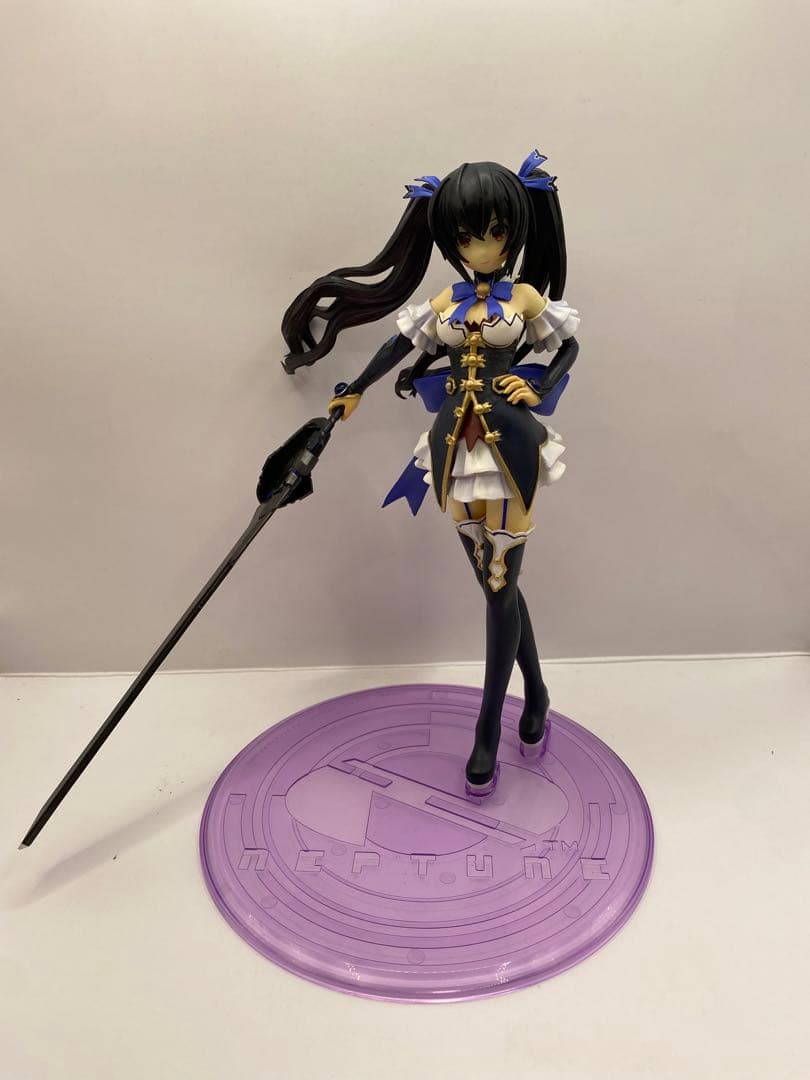 超次元ゲイム　ネプテューヌ　ノワール　1/8スケール　フィギュア