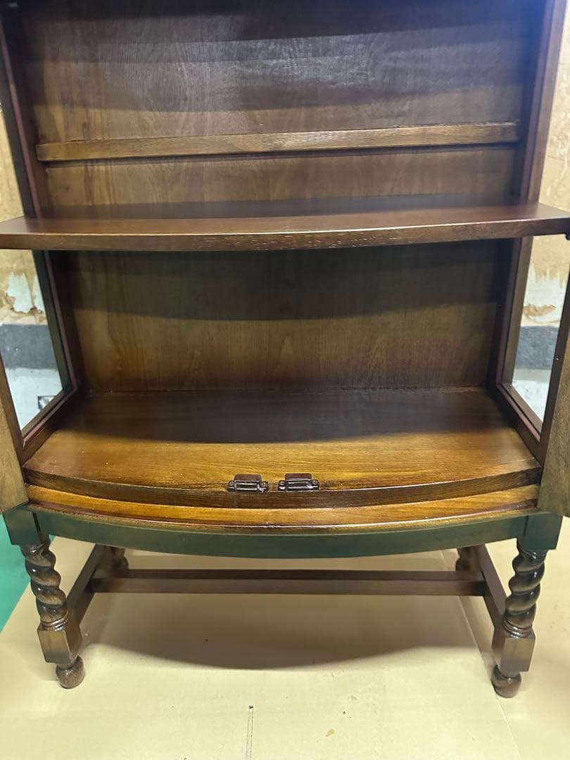 く*み様 木製ガラス扉キャビネット