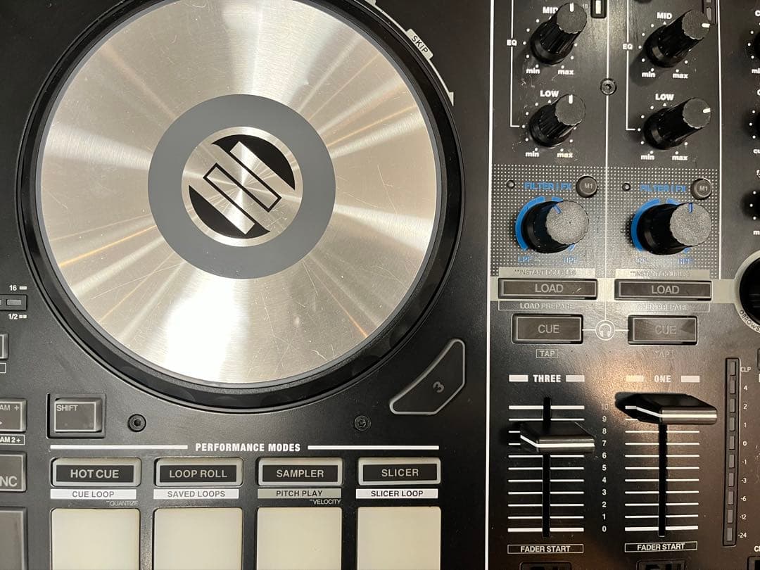 Reloop MIXON 4 DJコントローラー + キャリングケース付き